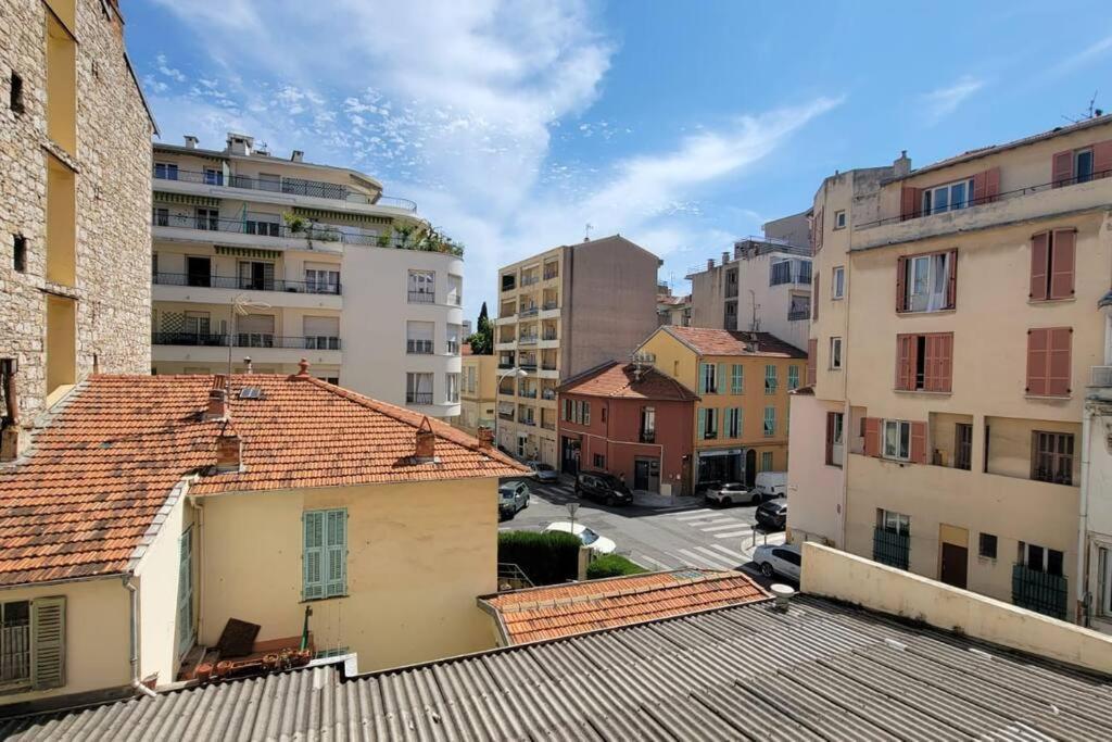 3 Pieces Par La Avec Climatisation Nizza