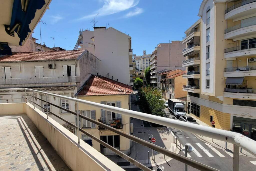 3 Pieces Par La Avec Climatisation Apartment *